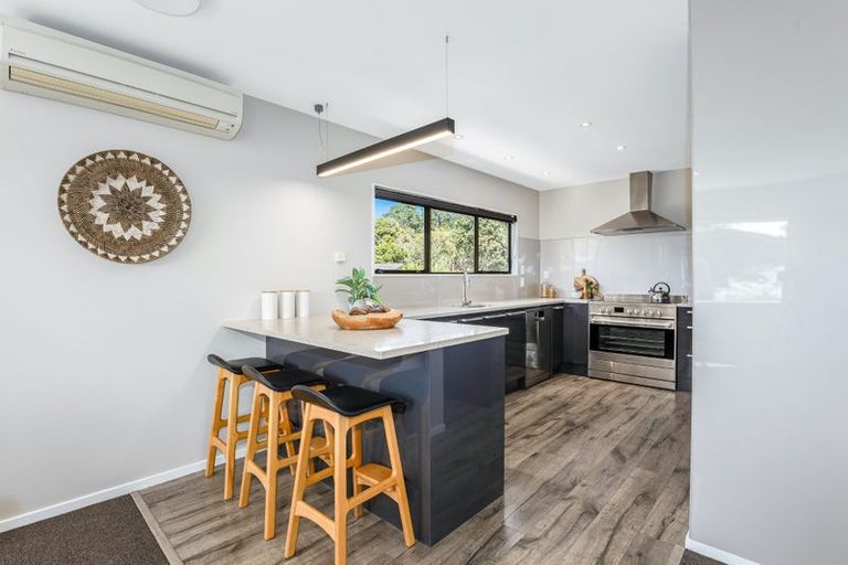 Photo of property in 25 Longitude Place, Whitby, Porirua, 5024