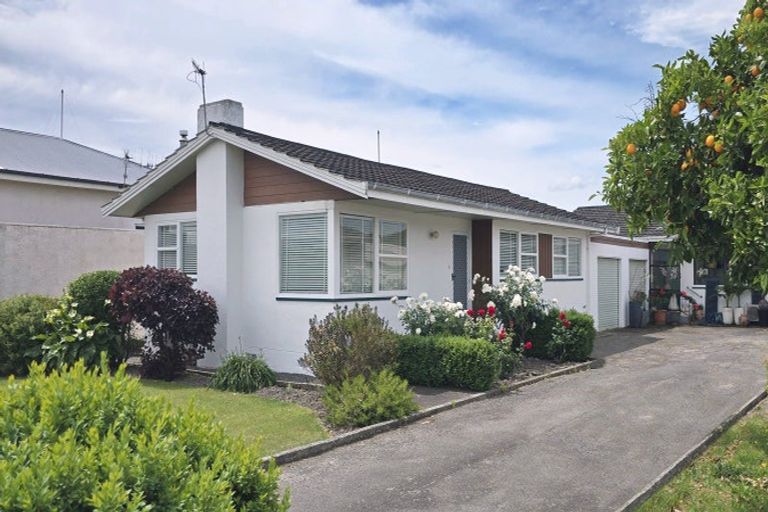 Photo of property in 4/417 Avenue Road West, Hastings, 4122