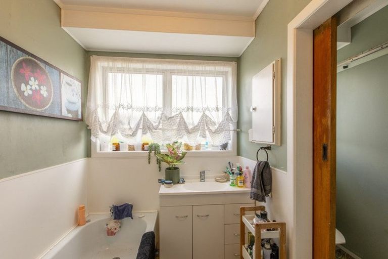 Photo of property in 439 Gloucester Street, Taradale, Napier, 4112