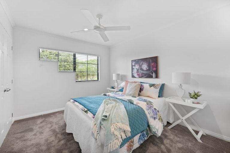 Photo of property in 26 Gunner Drive, Te Atatu Peninsula, Auckland, 0610