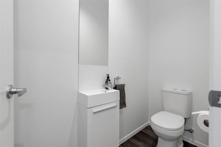 Photo of property in 58u2 Herbert Road, Queenwood, Hamilton, 3210
