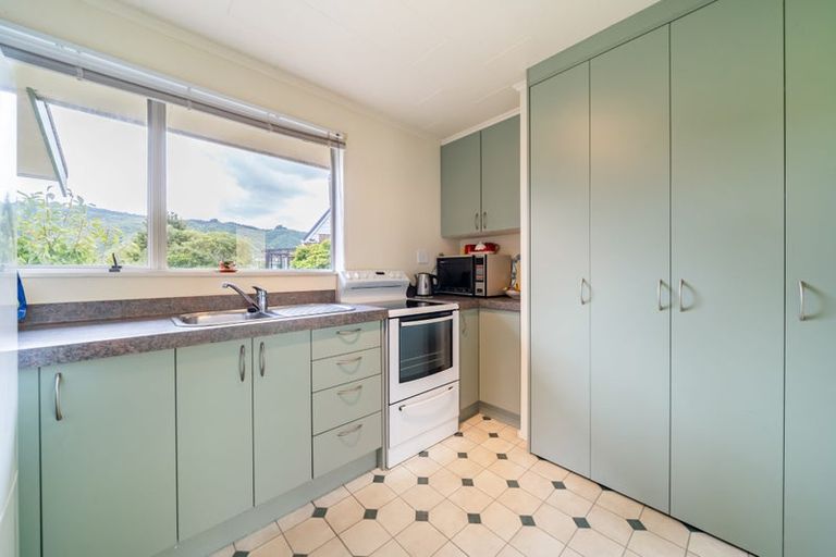 Photo of property in 7 Roband Crescent, Brown Owl, Upper Hutt, 5018