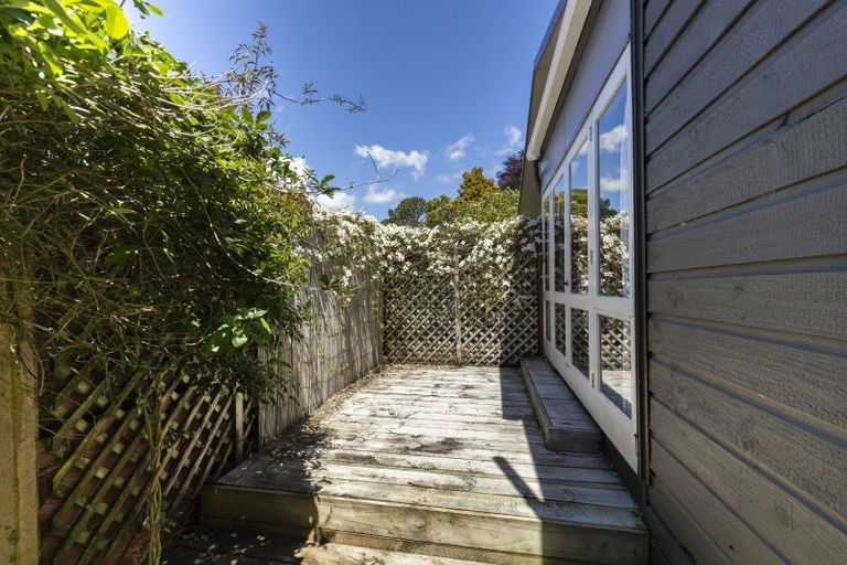 Photo of property in 6 Tawa Street, Inglewood, 4330