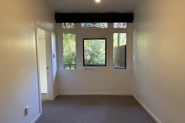 Photo of property in 2/136 Glenmore Street, Northland, Wellington, 6012