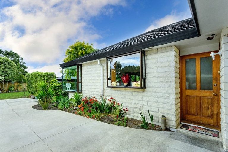 Photo of property in 42b Medina Crescent, Parklands, Christchurch, 8083