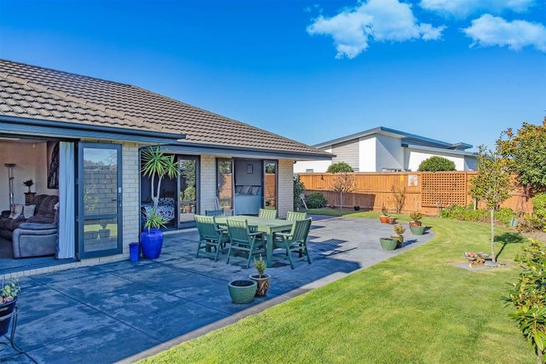 Photo of property in 15 Gilchrist Place, Kaiapoi, 7630