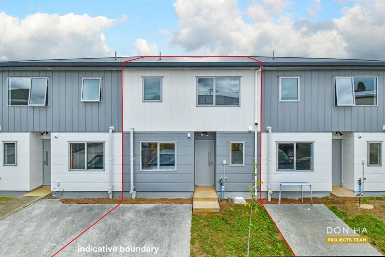 Photo of property in 9/70 Clevedon Road, Papakura, 2110
