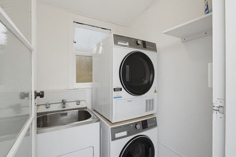 Photo of property in 16 Allen Road, Raumati Beach, Paraparaumu, 5032