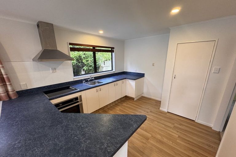 Photo of property in 21 Hartford Crescent, Totara Park, Upper Hutt, 5018