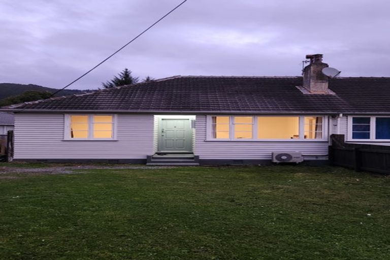 Photo of property in 36 Harris Street, Naenae, Lower Hutt, 5011