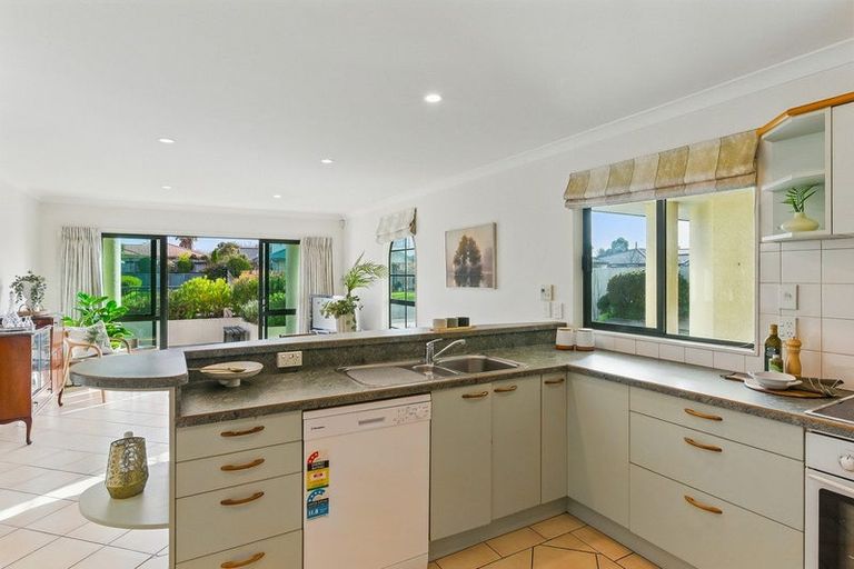 Photo of property in 40 College Drive, Paraparaumu, 5032