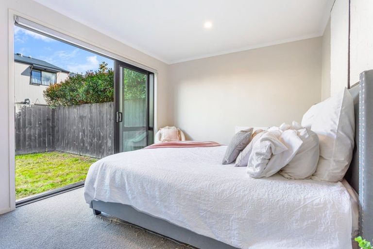 Photo of property in 37 Kerewhenua Crescent, Hobsonville, Auckland, 0616