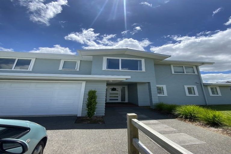 Photo of property in 28 Queen Street, Cambridge, 3434