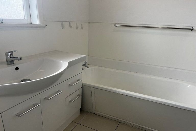 Photo of property in 2 Griffstan Lane, Howick, Auckland, 2010