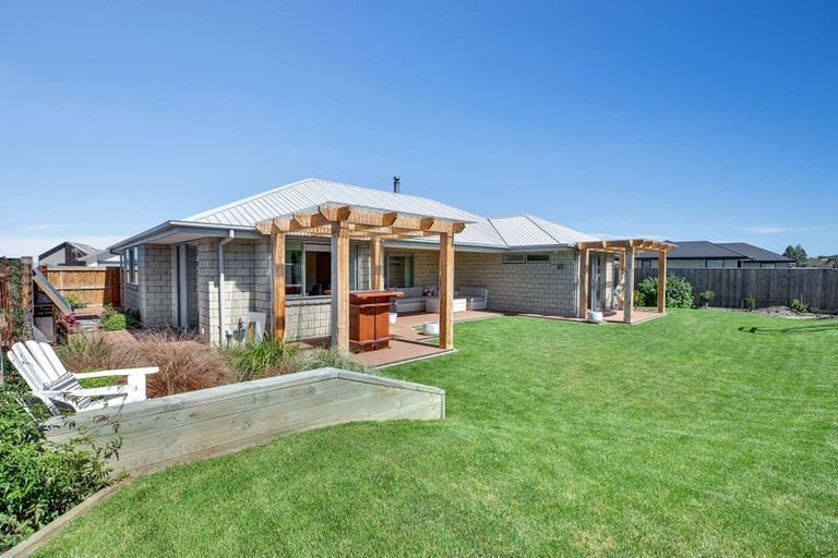 Photo of property in 6 Hunter Lane, Amberley, 7410