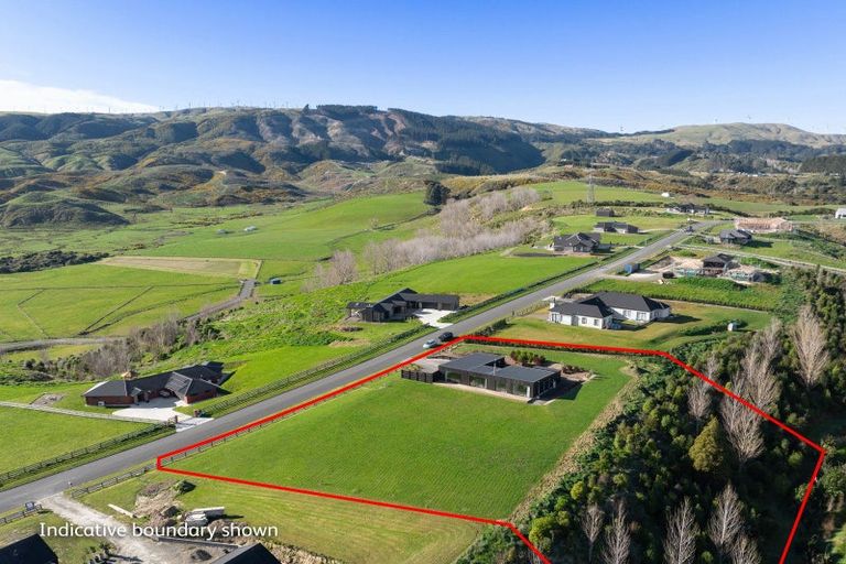 Photo of property in 173 Kingsdale Park Drive, Aokautere, Palmerston North, 4471