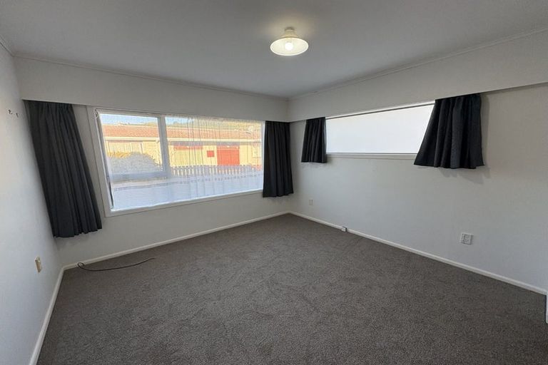 Photo of property in 10a Beauchamp Street, Tawa, Wellington, 5028