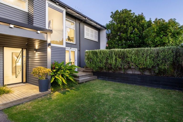 Photo of property in 131 Churchill Road, Rothesay Bay, Auckland, 0630