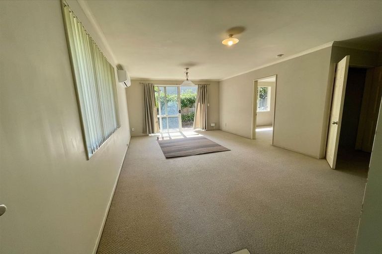 Photo of property in 404a Te Atatu Road, Te Atatu Peninsula, Auckland, 0610