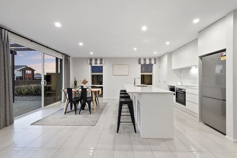 Photo of property in 7 Lavinias Way, Chartwell, Hamilton, 3210