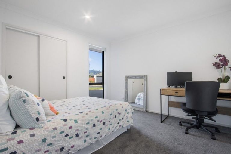 Photo of property in 39 Arran Drive, Aongatete, 3178