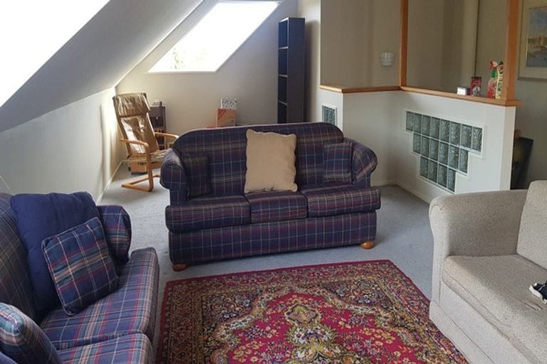 Photo of property in 9 Pentonville Close, Westmorland, Christchurch, 8025