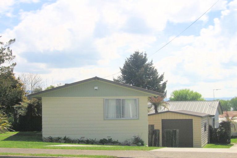 Photo of property in 16a Porikapa Road, Owhata, Rotorua, 3010