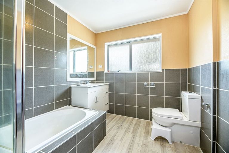 Photo of property in 4/36 Copley Street, New Lynn, Auckland, 0600