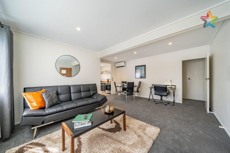 Photo of property in 71e Randwick Crescent, Moera, Lower Hutt, 5010