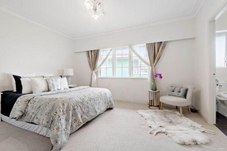 Photo of property in 40 Sunnybrae Road, Hillcrest, Auckland, 0627