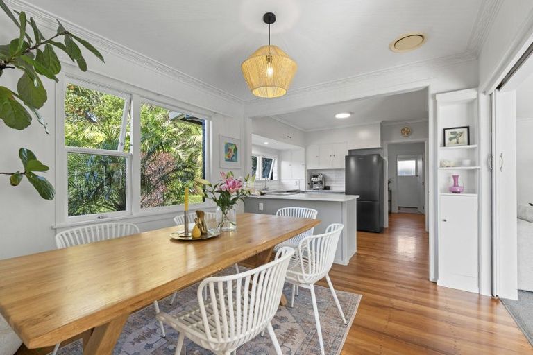 Photo of property in 222 Tukapa Street, Westown, New Plymouth, 4310