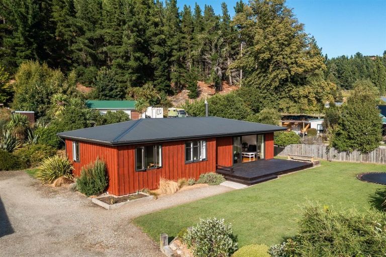 Photo of property in 12 Kingan Road, Luggate, Cromwell, 9383