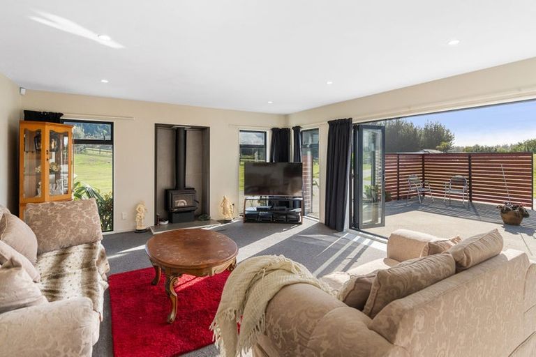 Photo of property in 66 Waitarere Rise Avenue, Waitarere, Levin, 5510
