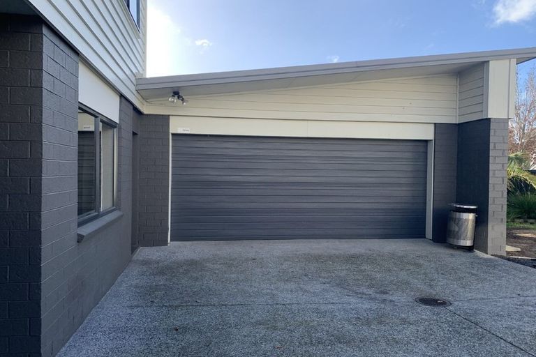 Photo of property in 4 Newfound Way, Glen Eden, Auckland, 0602