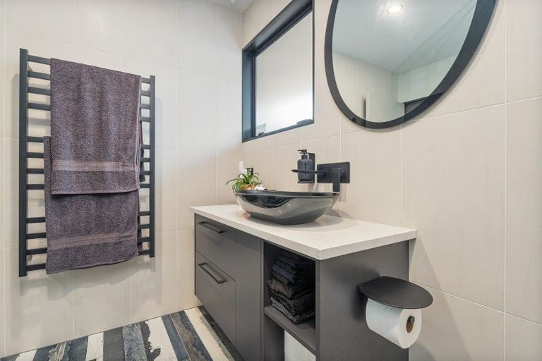 Photo of property in 124 Motu Grande, Pauanui, Hikuai, 3579