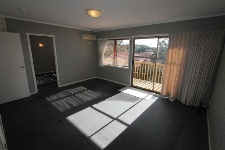 Photo of property in 1a Dolbear Street, Titirangi, Auckland, 0604