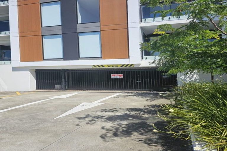 Photo of property in 102/19 Rawene Road, Birkenhead, Auckland, 0626