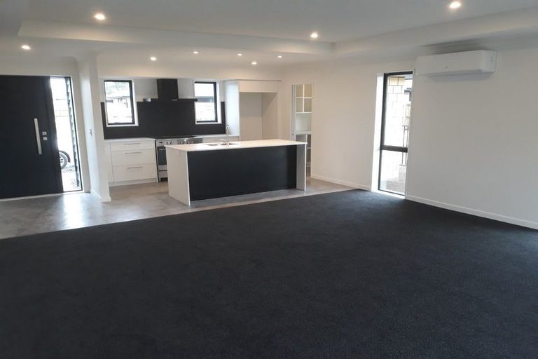 Photo of property in 6 Emily Place, Rolleston, 7615