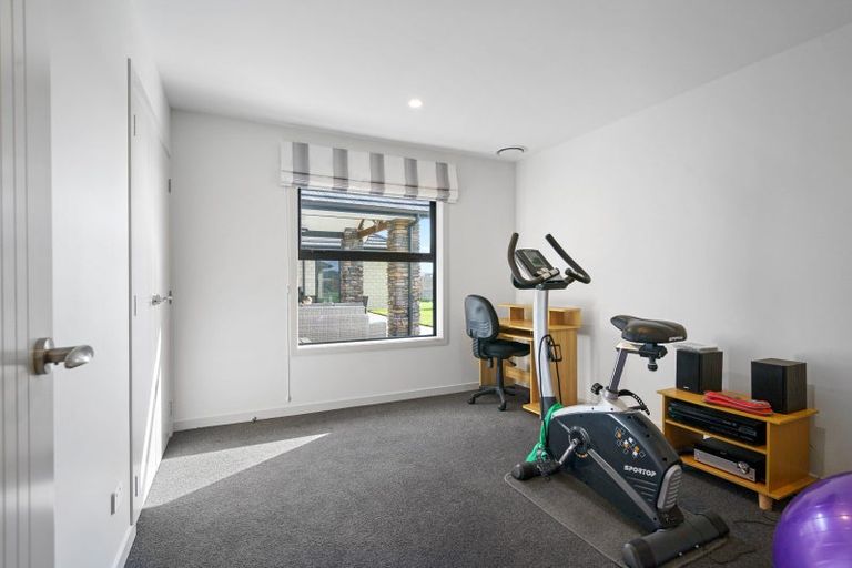 Photo of property in 86 Sunline Drive, Cambridge, 3432