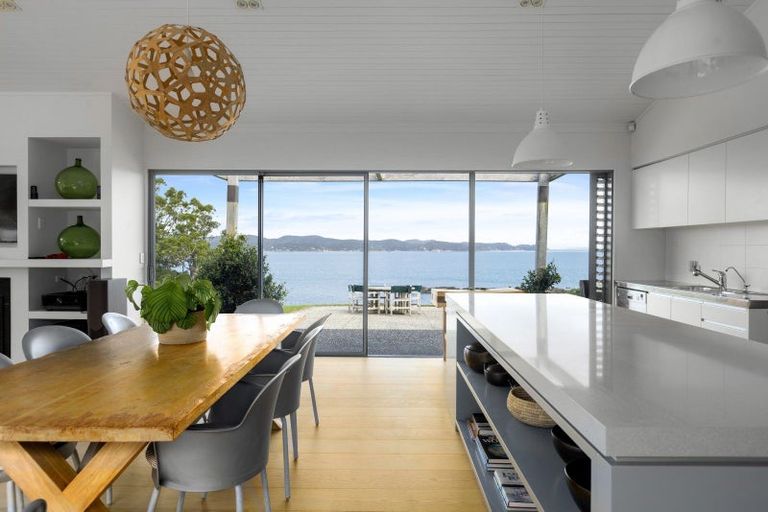 Photo of property in 1024 Takatu Road, Tawharanui Peninsula, Matakana, 0986