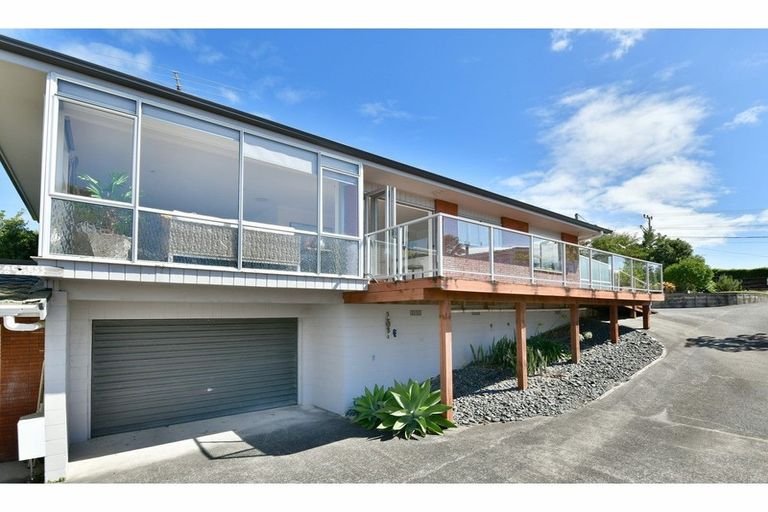 Photo of property in 1017 Whangaparaoa Road, Tindalls Beach, Whangaparaoa, 0930