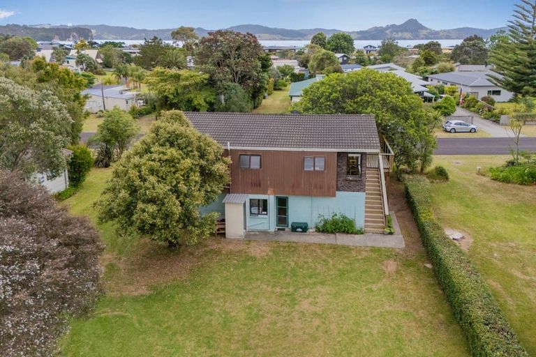 Photo of property in 43 Oyster Drive, Cooks Beach, Whitianga, 3591