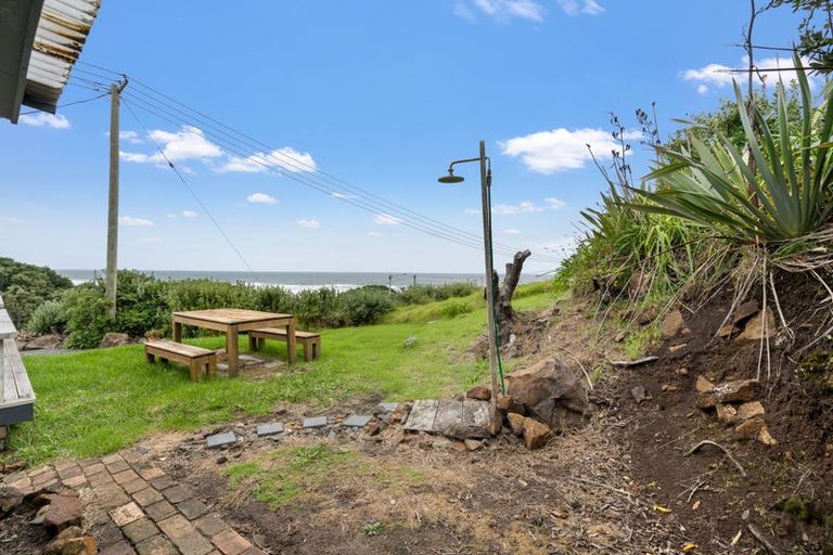 Photo of property in 636 Aranga Coast Road, Aranga, 0376