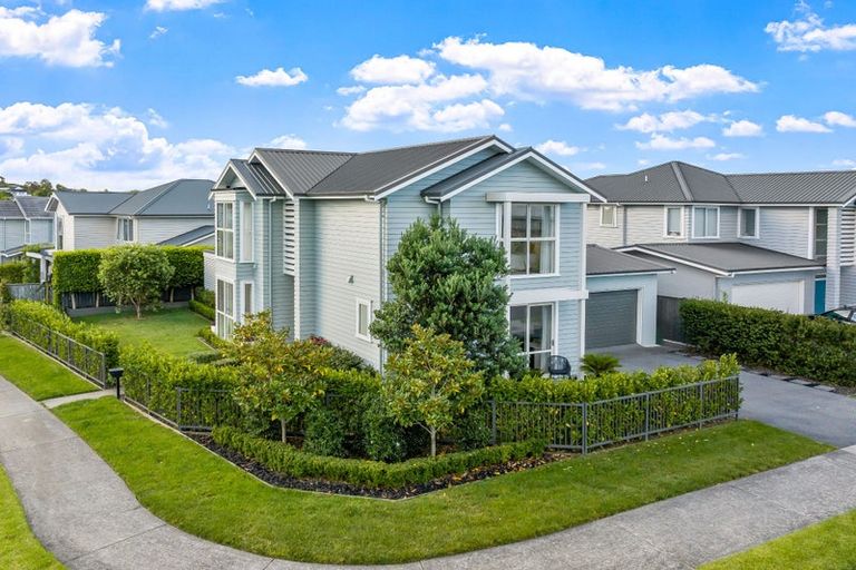 Photo of property in 9 Symes Drive, Red Beach, 0932