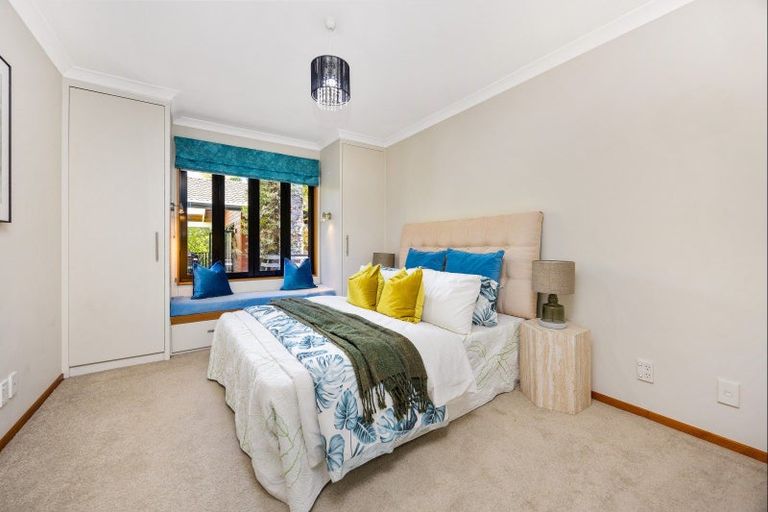 Photo of property in 33 Treetops Way, Bayview, Auckland, 0629