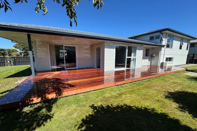 Photo of property in 2 Hawkswood Place, Avonhead, Christchurch, 8042