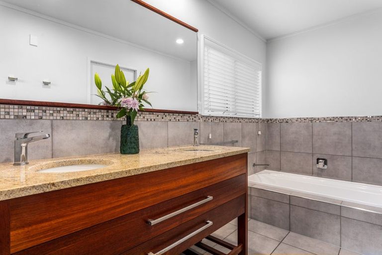 Photo of property in 9 Mason Place, Ohope, 3121