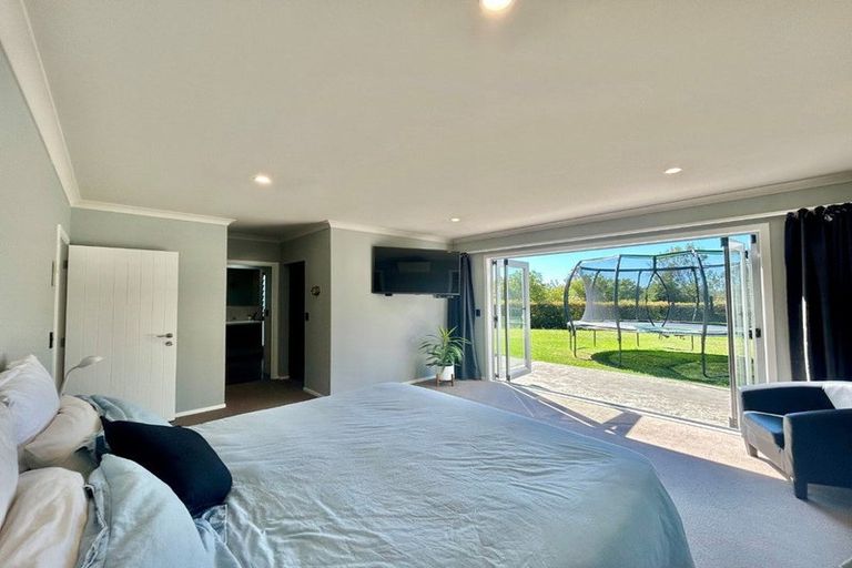 Photo of property in 84 Kent Terrace, Taradale, Napier, 4112