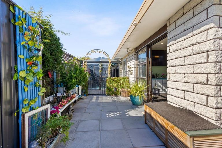 Photo of property in 43b Kellys Road, Mairehau, Christchurch, 8052