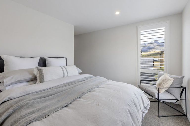 Photo of property in 29 Mulholland Drive, Jacks Point, 9371